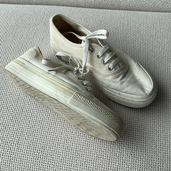 FOREVER 21 PLATFORM SNEAKERS SIZE 6 - Picture 2 of 4